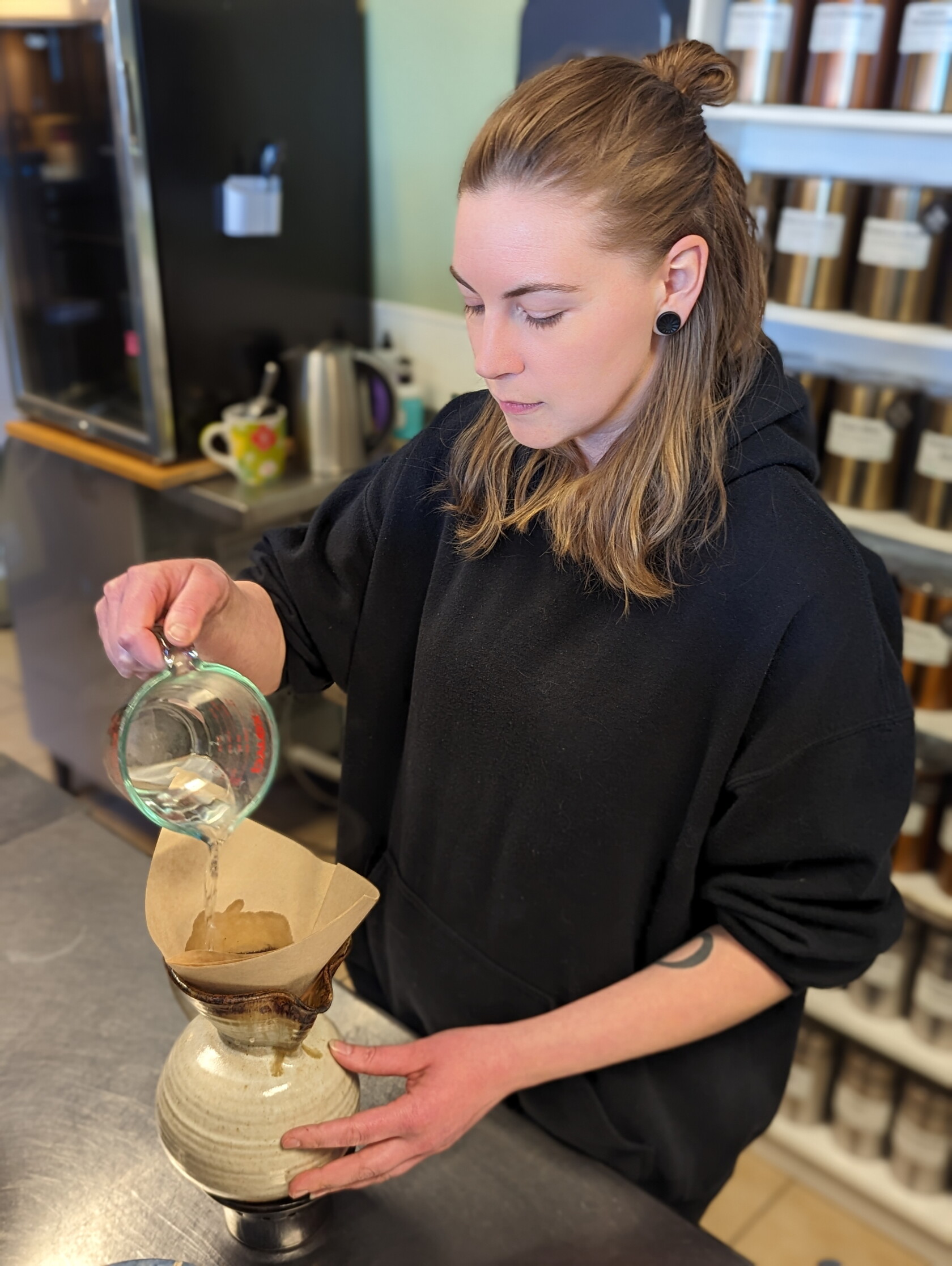 Mother-daughter team provides choices at downtown St. Cloud tea shop ...