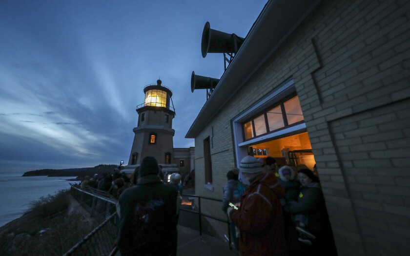File: Split Rock Lighthouse beacon.jpg