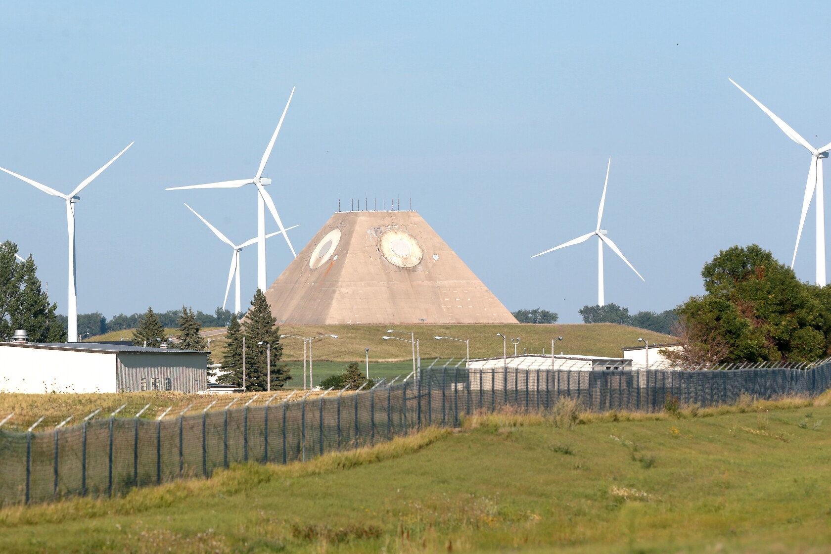 This four-story pyramid in North Dakota was a Cold War icon. Now, it'll ...