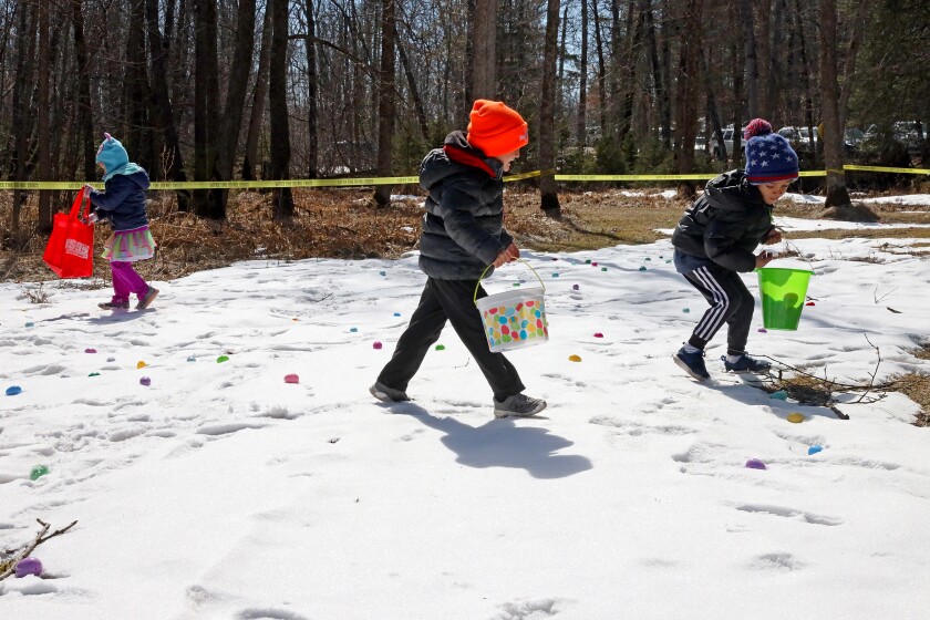 Families enjoy the Annual Lake Shore Easter Egg Hunt Saturday, April 17, 2022, at Fritz Loven Park.