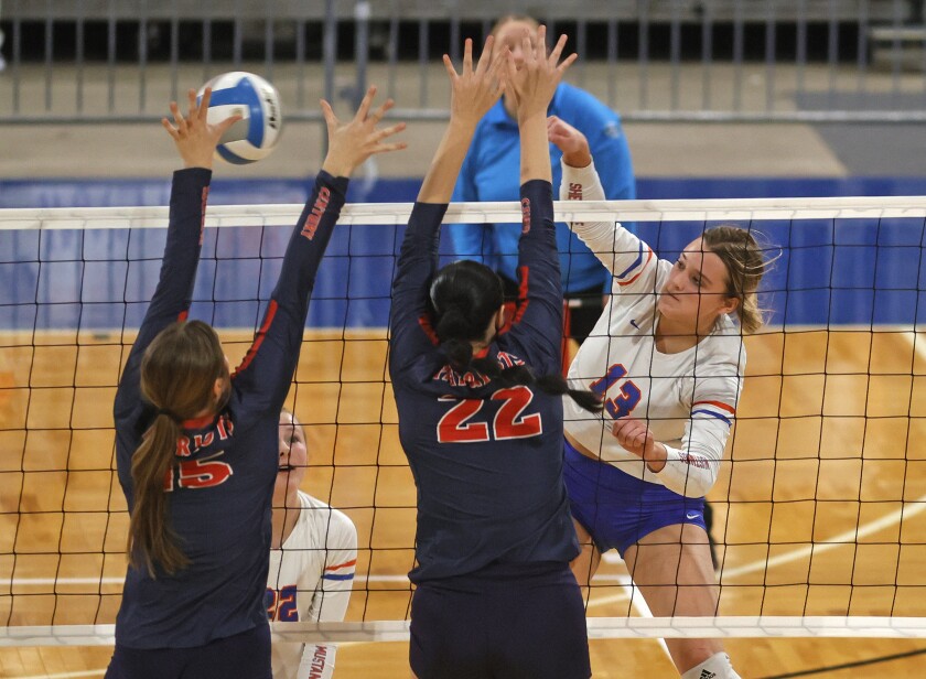 111822.s.ff.ND.VB.WFSheyenne
