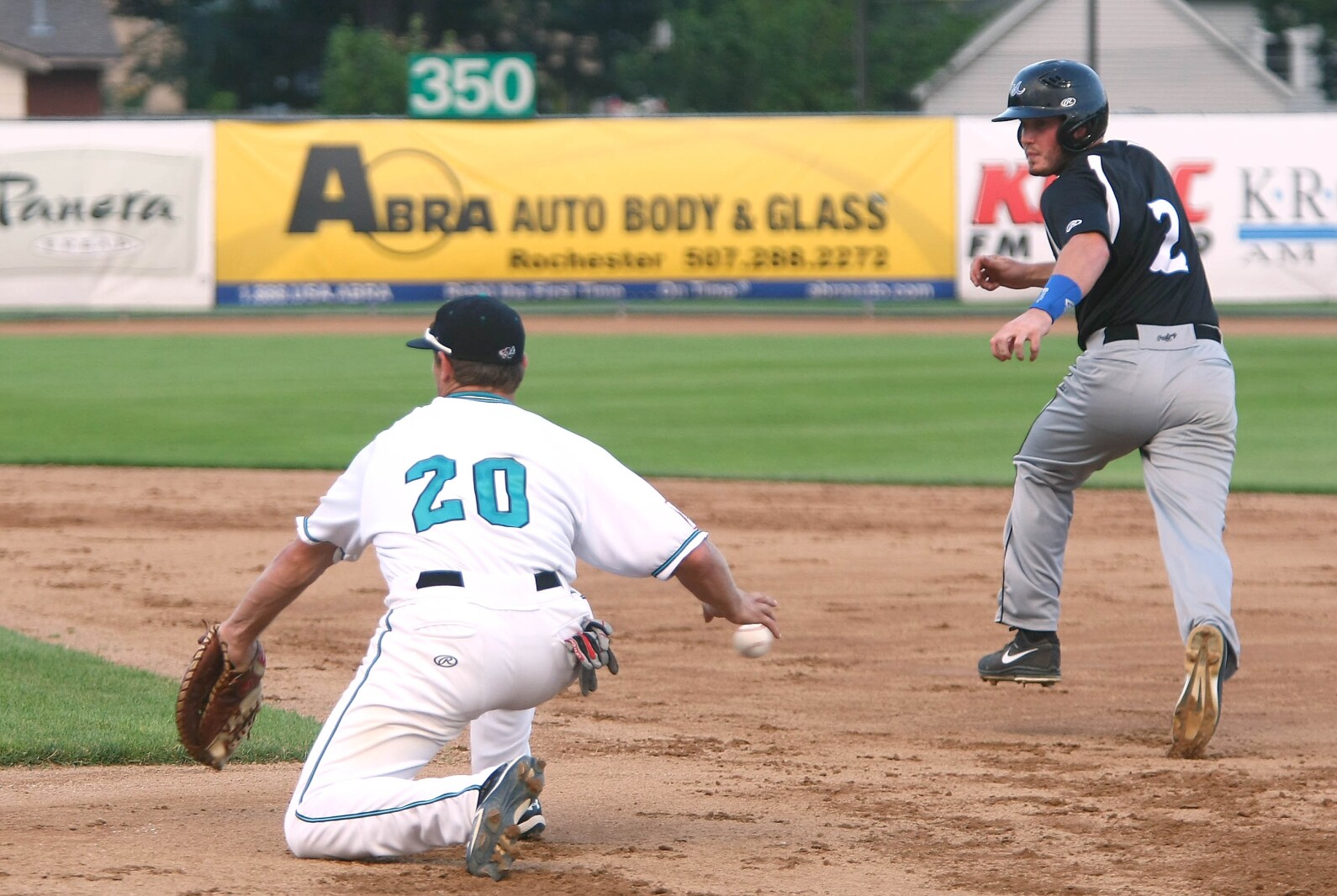 College baseball: Roper to rescue again for streaking Honkers - Post ...