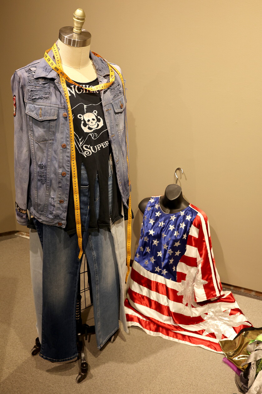 Clothes on a mannequin.