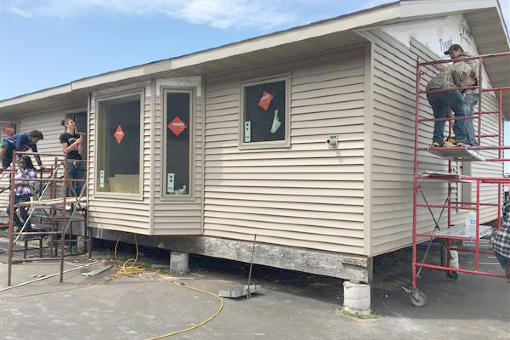 Class Project Robins Park Rapids School sells house built by students - Park Rapids ...