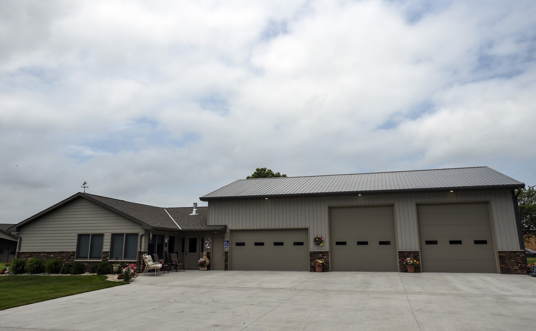 Shouse building concept raises concerns, questions among lake residents