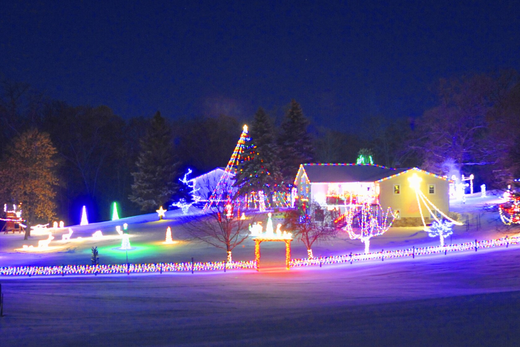 Looking for places to view Christmas lights? Check out this list - Alexandria Echo Press  News