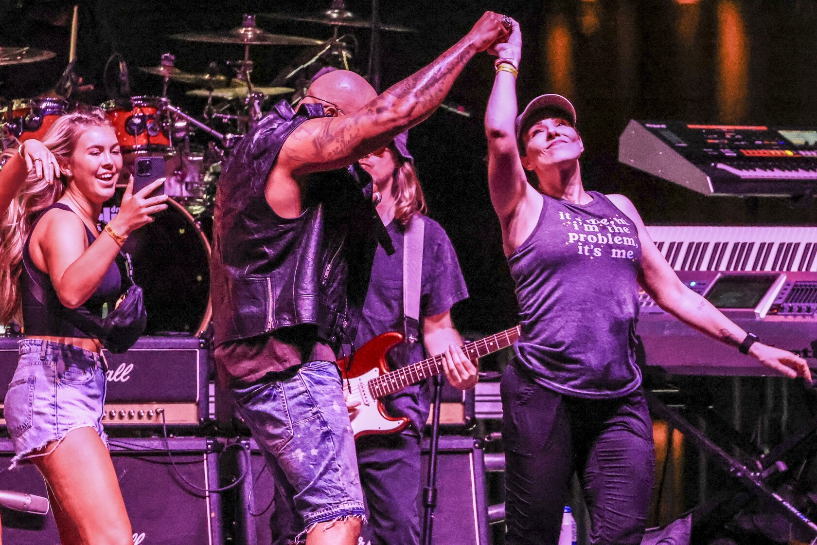 Review: Flo Rida goes late, gets 'Low' at Bayfront Festival Park ...