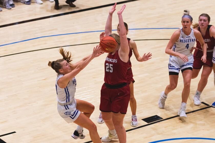 12-3-22DWUBasketball-13.jpg