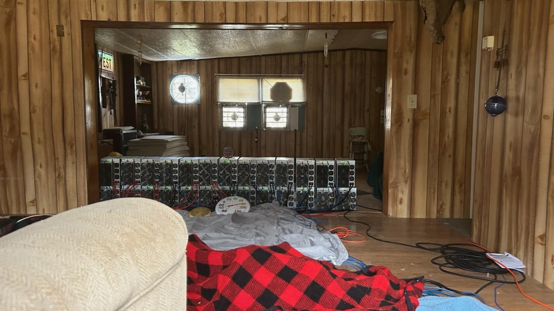 Roseau County couple stole vast amounts of electricity to run bitcoin farm, lawsuit alleges – InForum Roseau County couple stole vast amounts of electricity to run bitcoin farm, lawsuit alleges – InForum