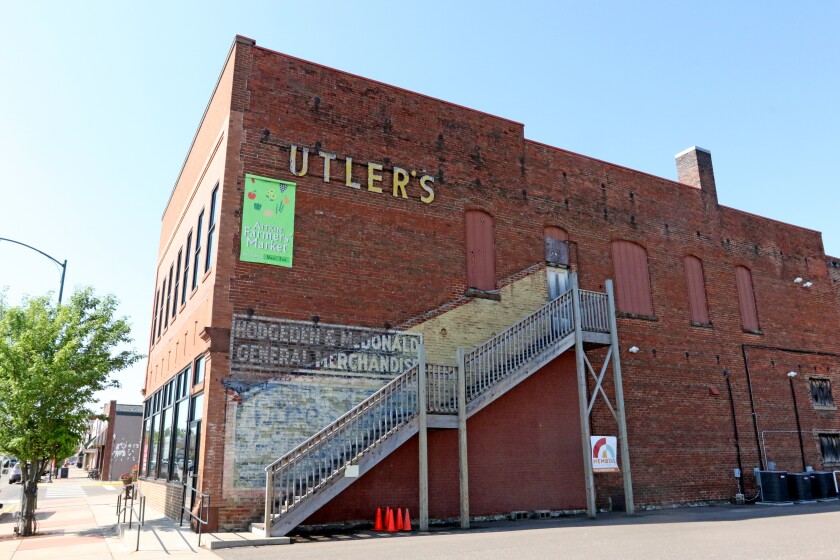 090219.N.BD.ButlerBuilding4.jpg