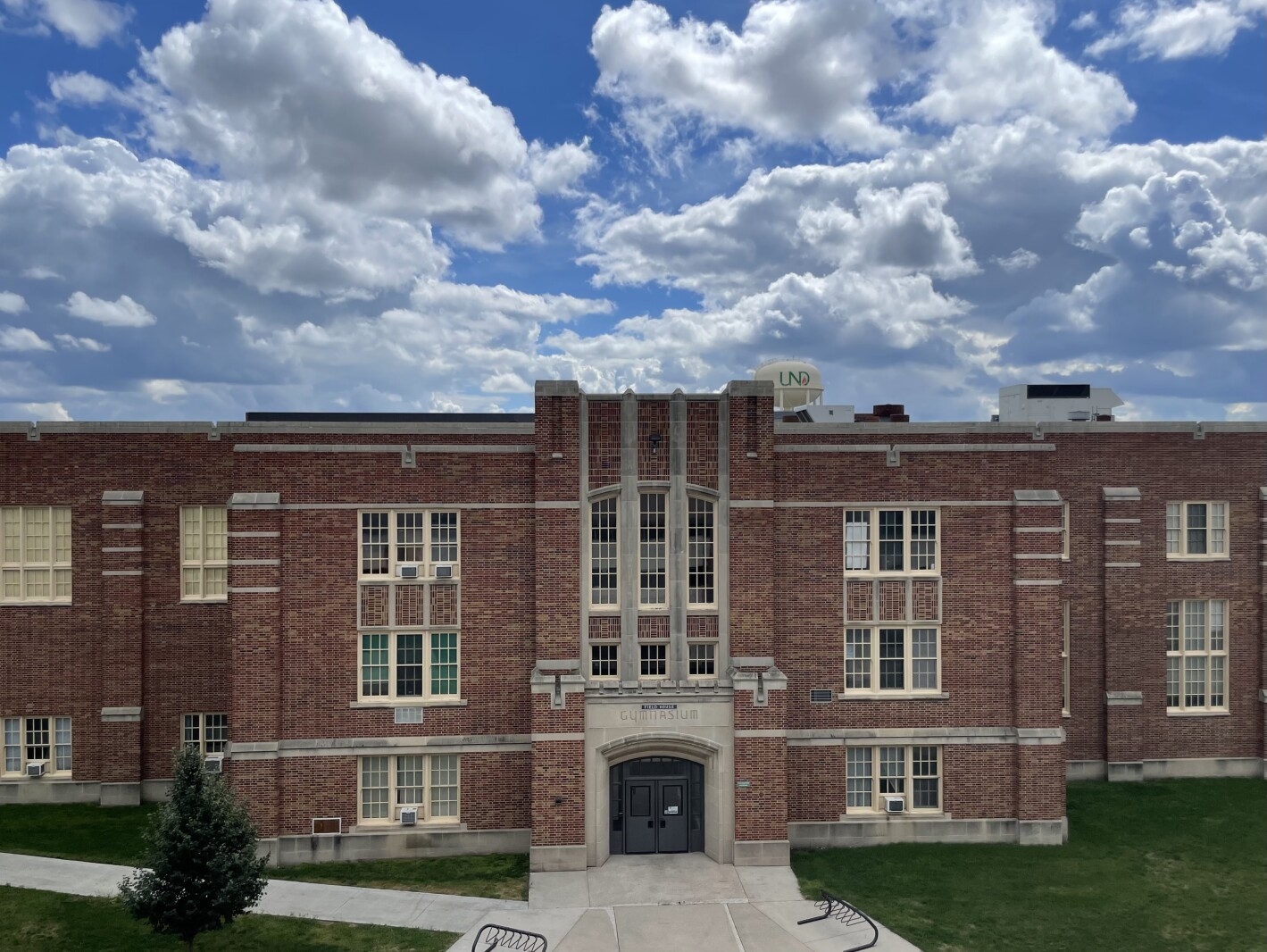 Demolition of UND's Hyslop Sports Center expected to begin Monday