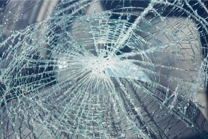 BrokenWindshieldCrashGraphic.jpg