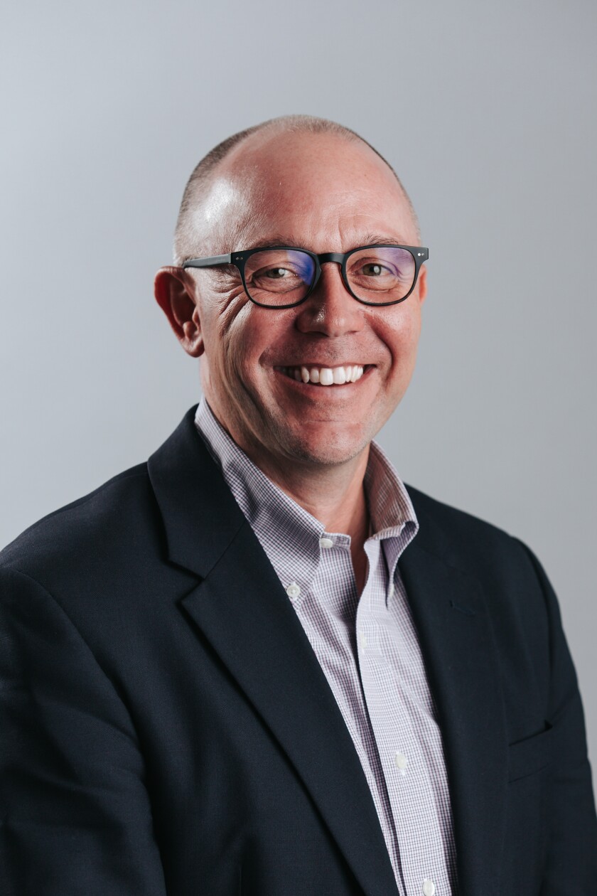 Jason Mischel 2.jpg