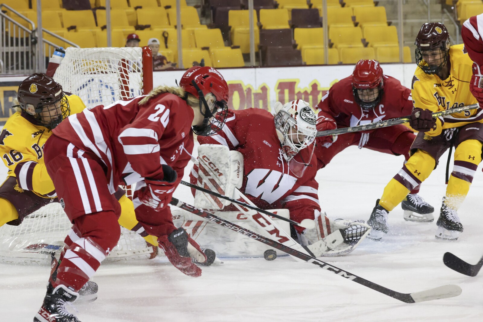 NCAA women's hockey bracketology Bulldogs up a spot while St. Cloud