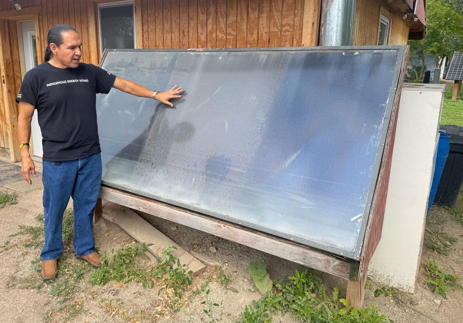 Worker Work By Racking Pine Ridge solar nonprofit trains workers for high-paying jobs ...