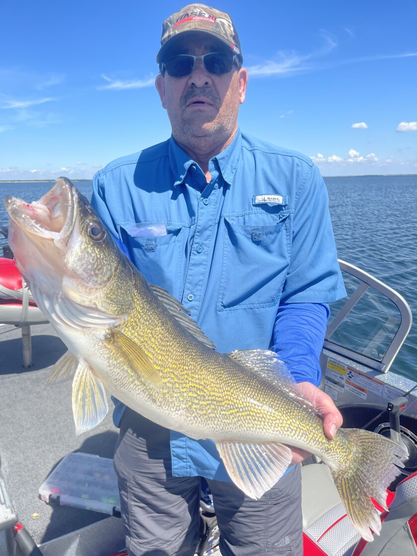 Tim Weber 28-inch DL walleye.jpg