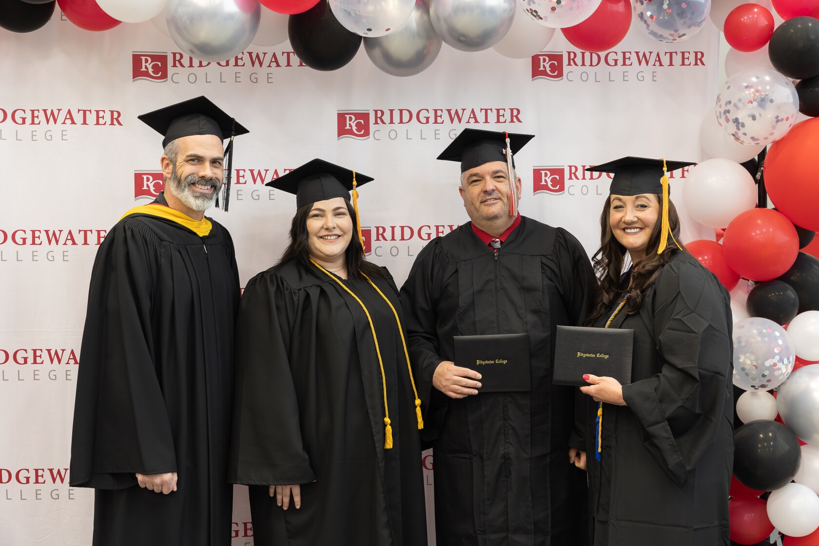 Ridgewater College celebrates 2024 grads on Willmar, Hutchinson