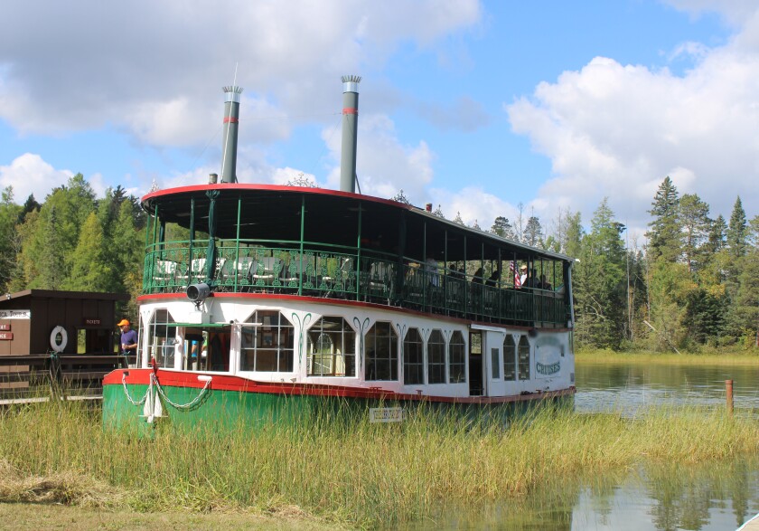 LakeItascaTourBoat.jpg