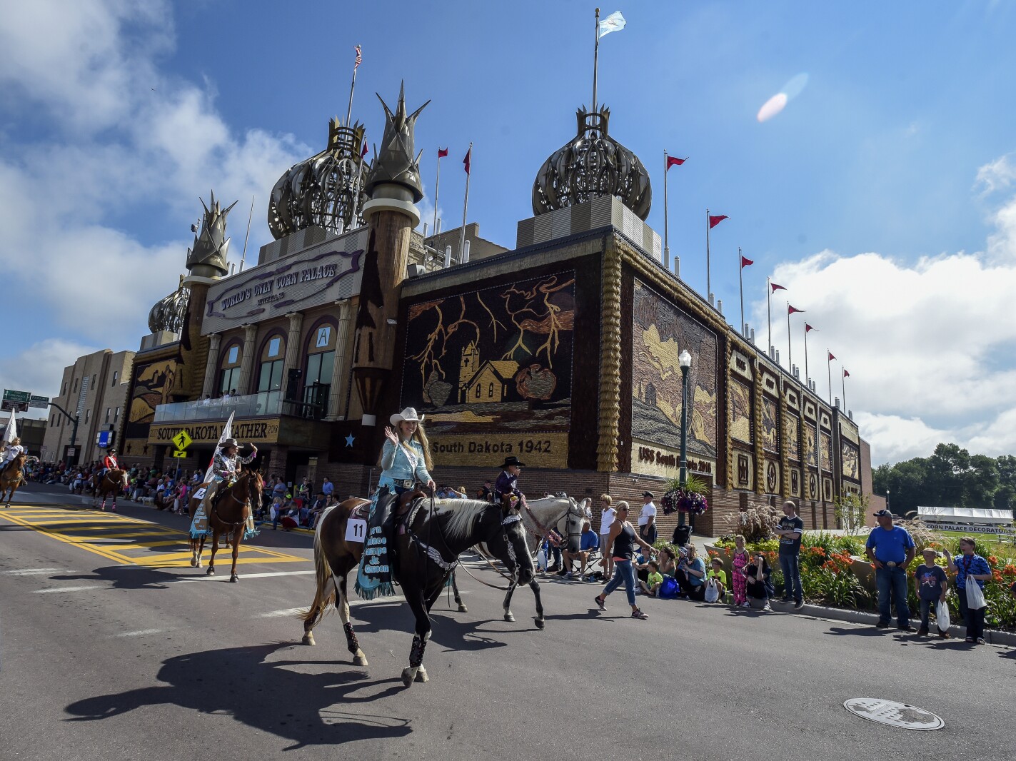 ‘Space Cowboys’ to be Corn Palace Stampede Rodeo parade theme in 2019 ...