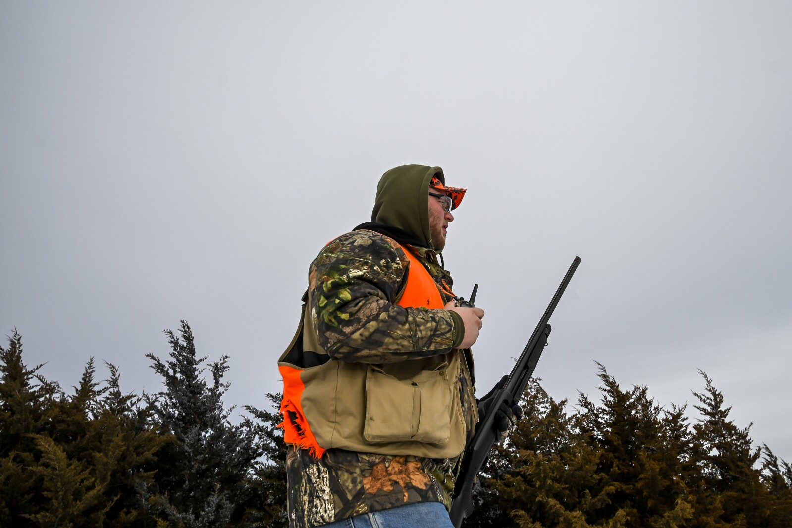011222.N.DR.HUSKERHUNT1.jpg