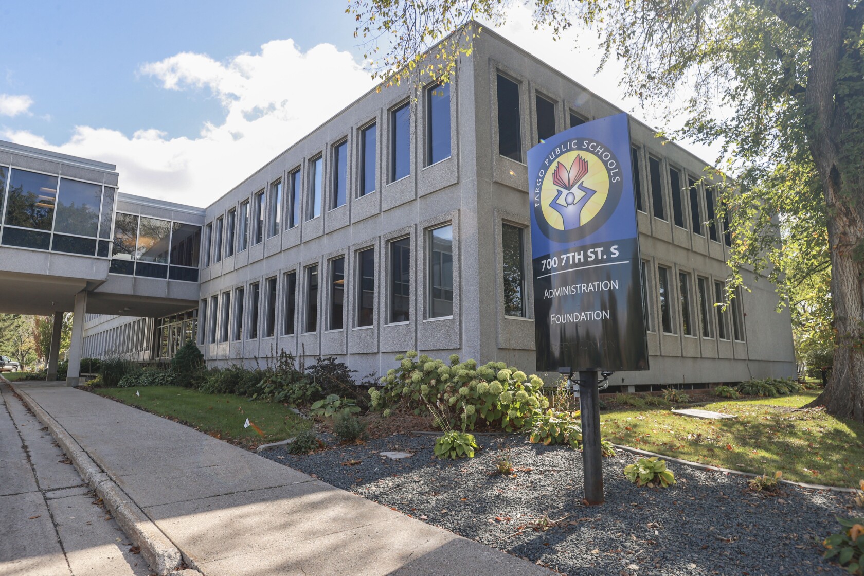 Fargo Public Schools Names 2 New Principals For 2025 26 Academic Year fargo-public-schools-names-2-new-principals-for-2025-26-academic-year