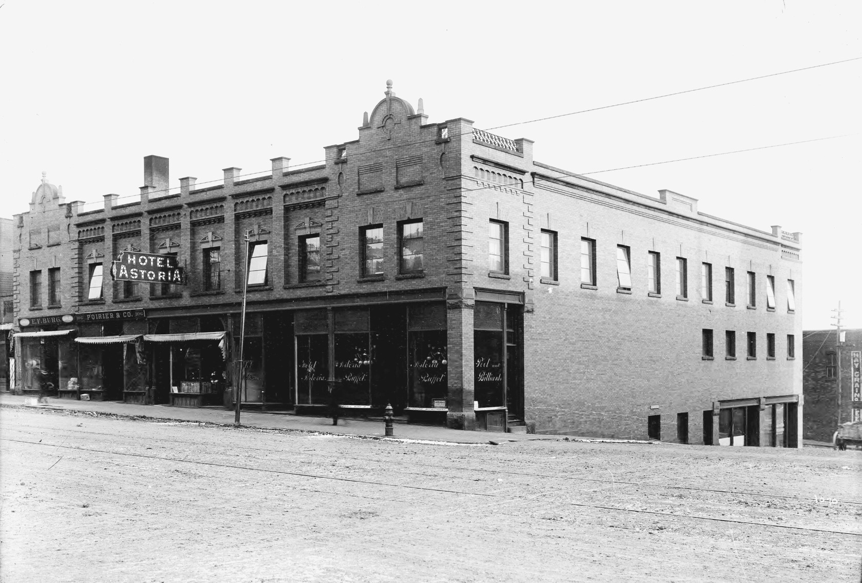 Demolition Of Duluth s Astoria Hotel Building Begins Duluth News demolition-of-duluth-s-astoria-hotel-building-begins-duluth-news