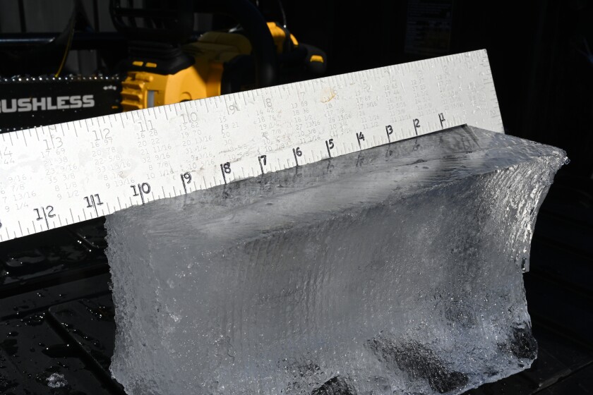 Warm temps create unpredictable ice conditions on Cass County lakes ...