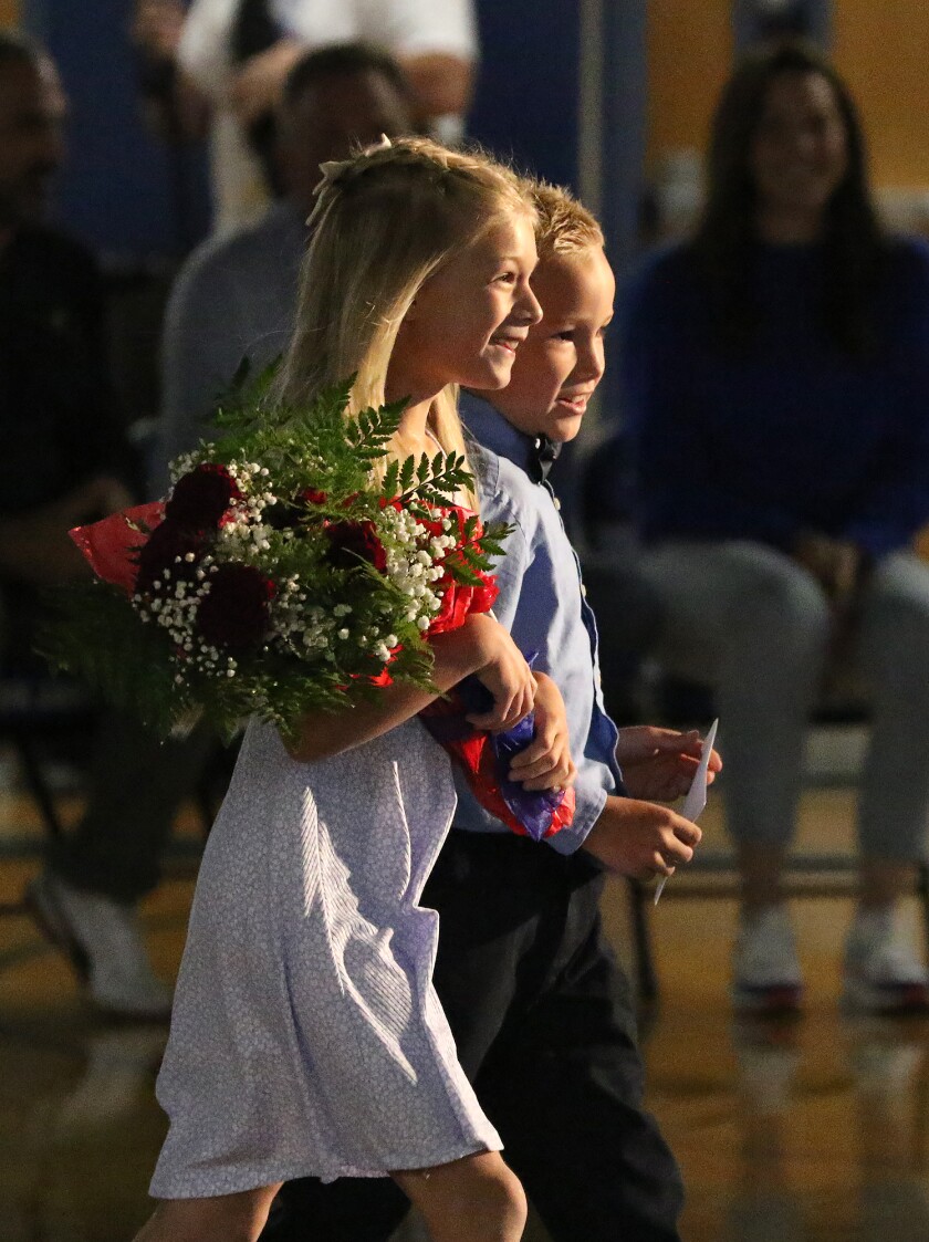 jhs homecoming coronation little people 091622.jpg