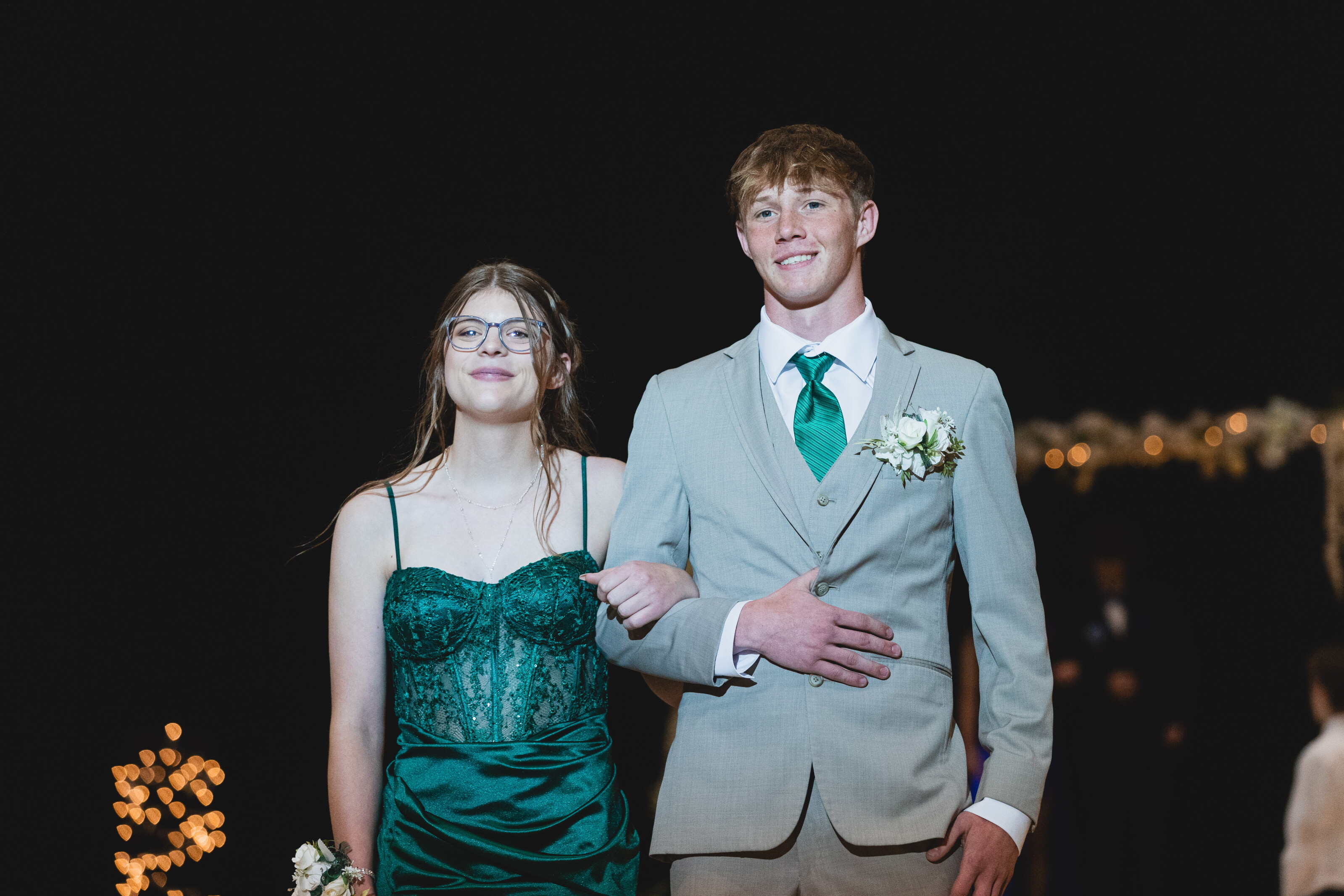 Prom Forum GALLERY: mhs prom 4-26-25 - Mitchell Republic | News, weather, sports ...