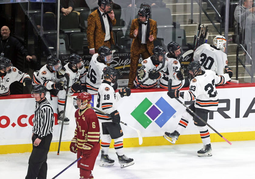 030725.s.ff.spuds.state.hockeyg1