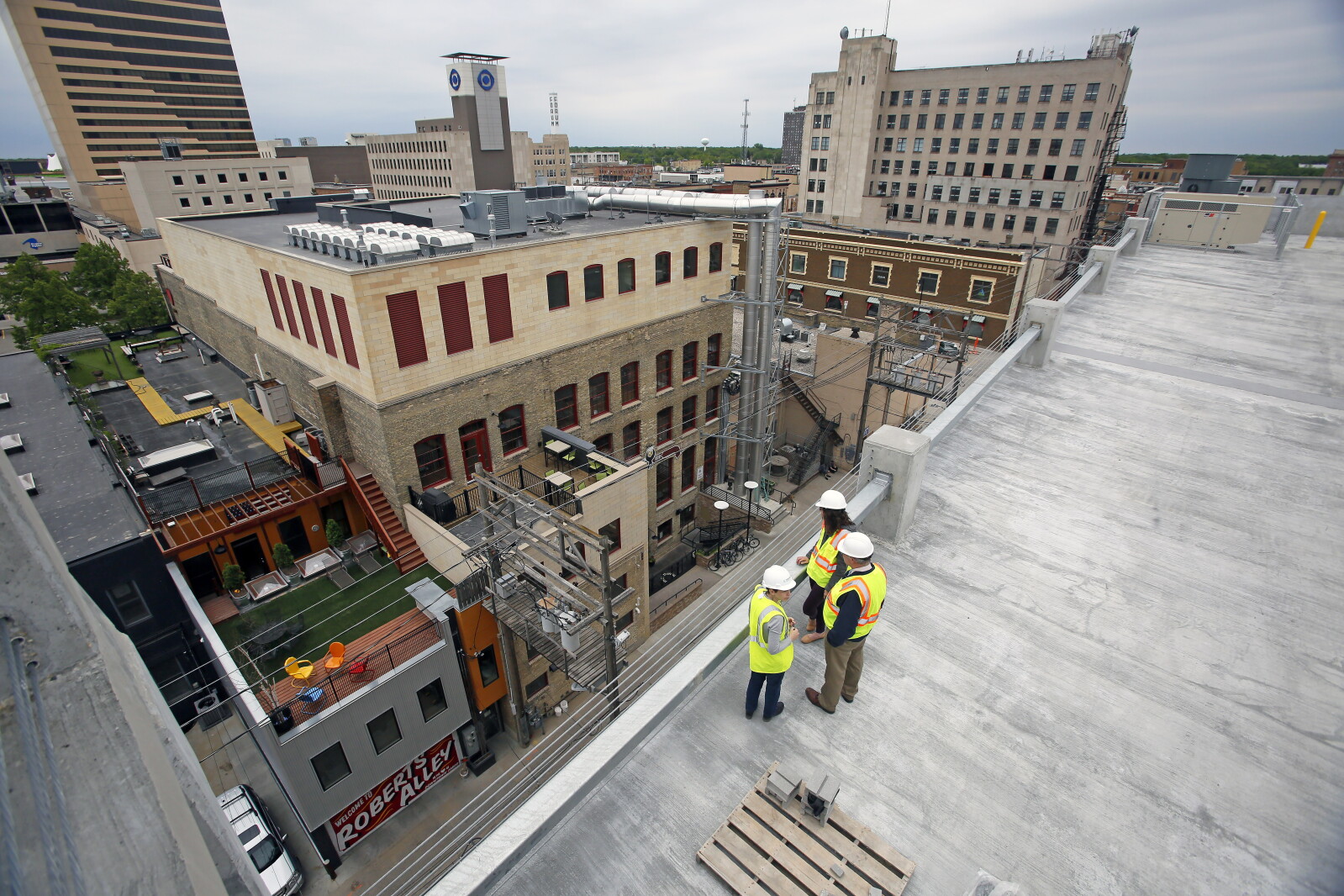Roberts Ramp Roberts parking ramp may be ready for first cars within days - InForum ...