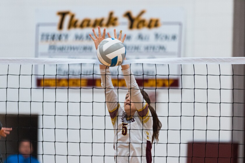 9-15-22PrepVolleyballCorsica-StickneyvsEthan-21.jpg