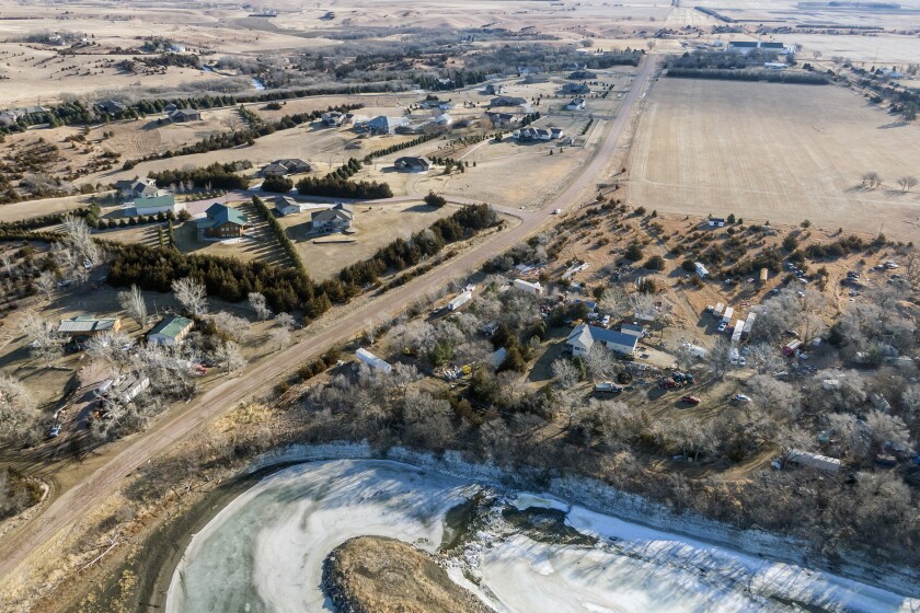 022521.N.DR.HANSONPROPERTYDISPUTE2.jpg