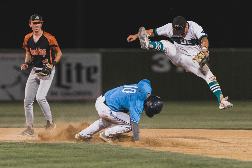 8-5-22StateAmateurBaseballDimock-EmeryvHartford-Humboldt-48.jpg