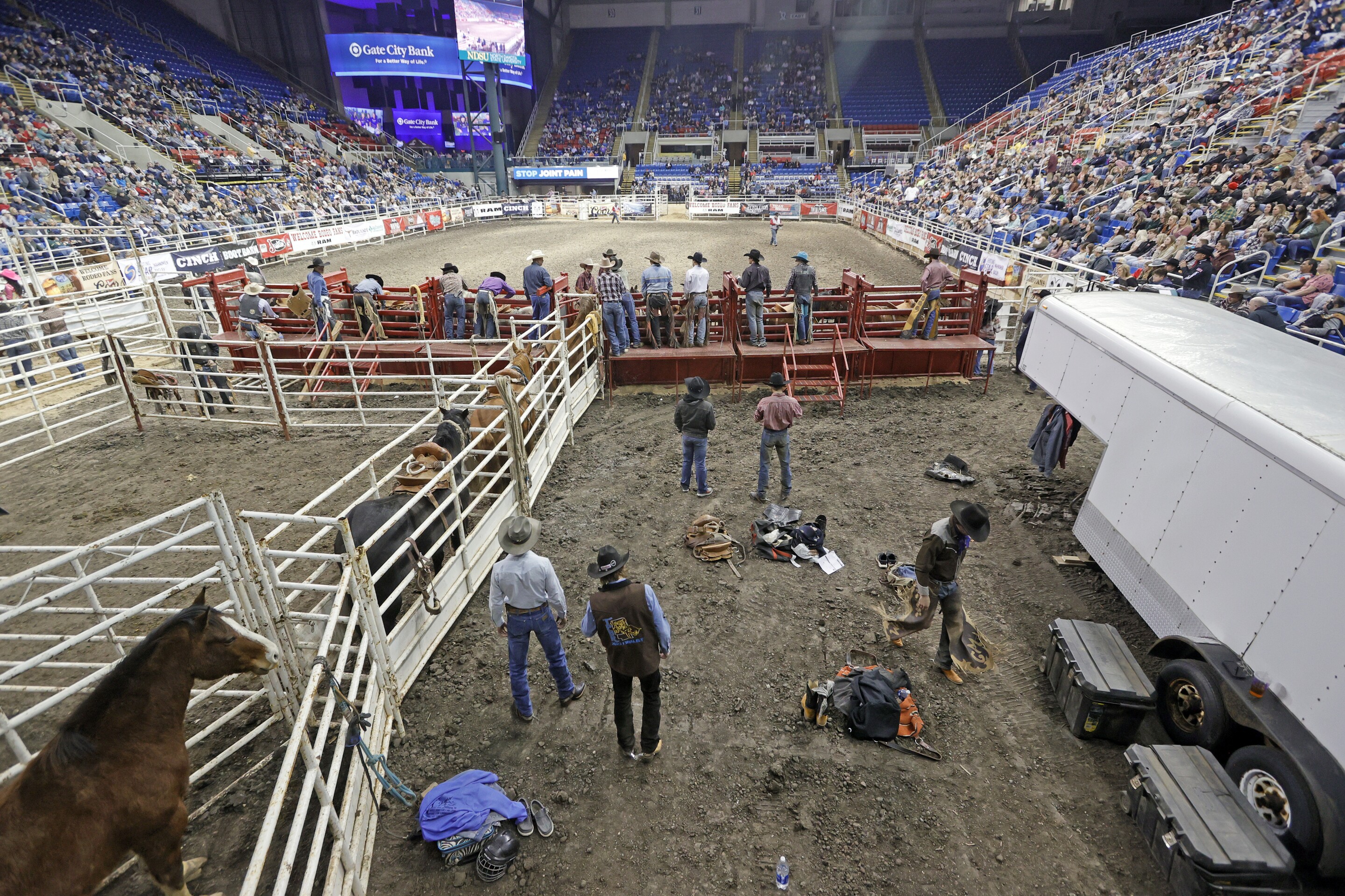 PHOTOS: PRCA Rodeo makes rowdy return to Fargodome - InForum | Fargo ...