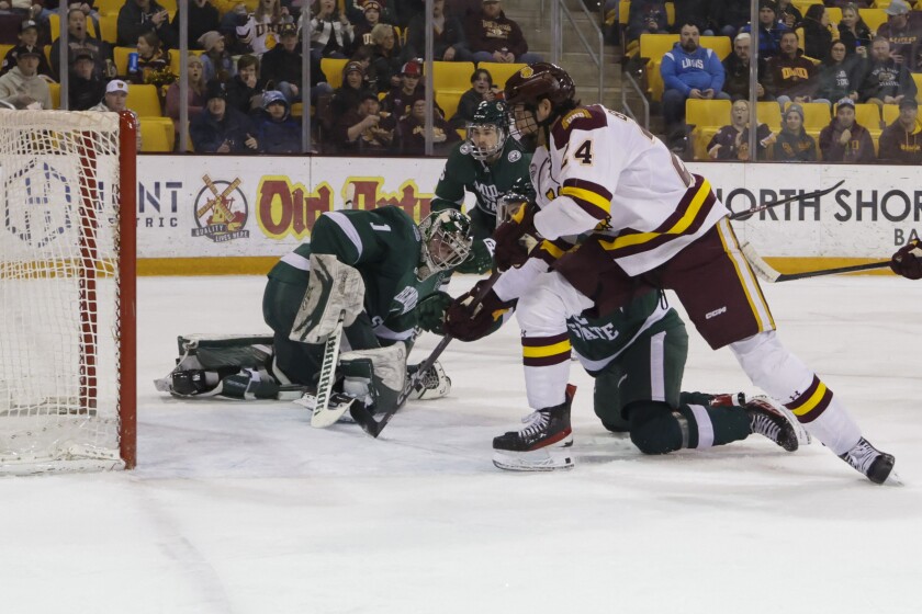 Uvm Men'S Ice Hockey : Dominating the Rink