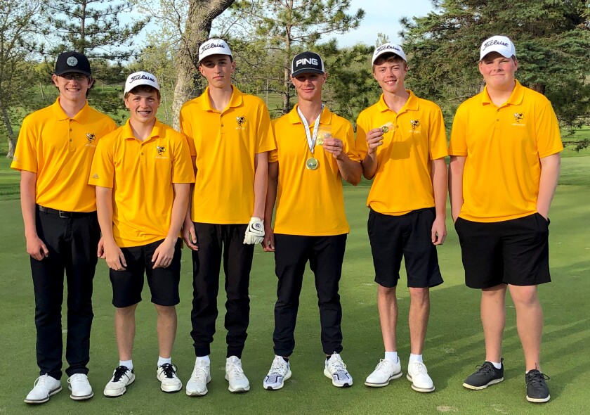 Perham boys golf HOL Championships.jpg