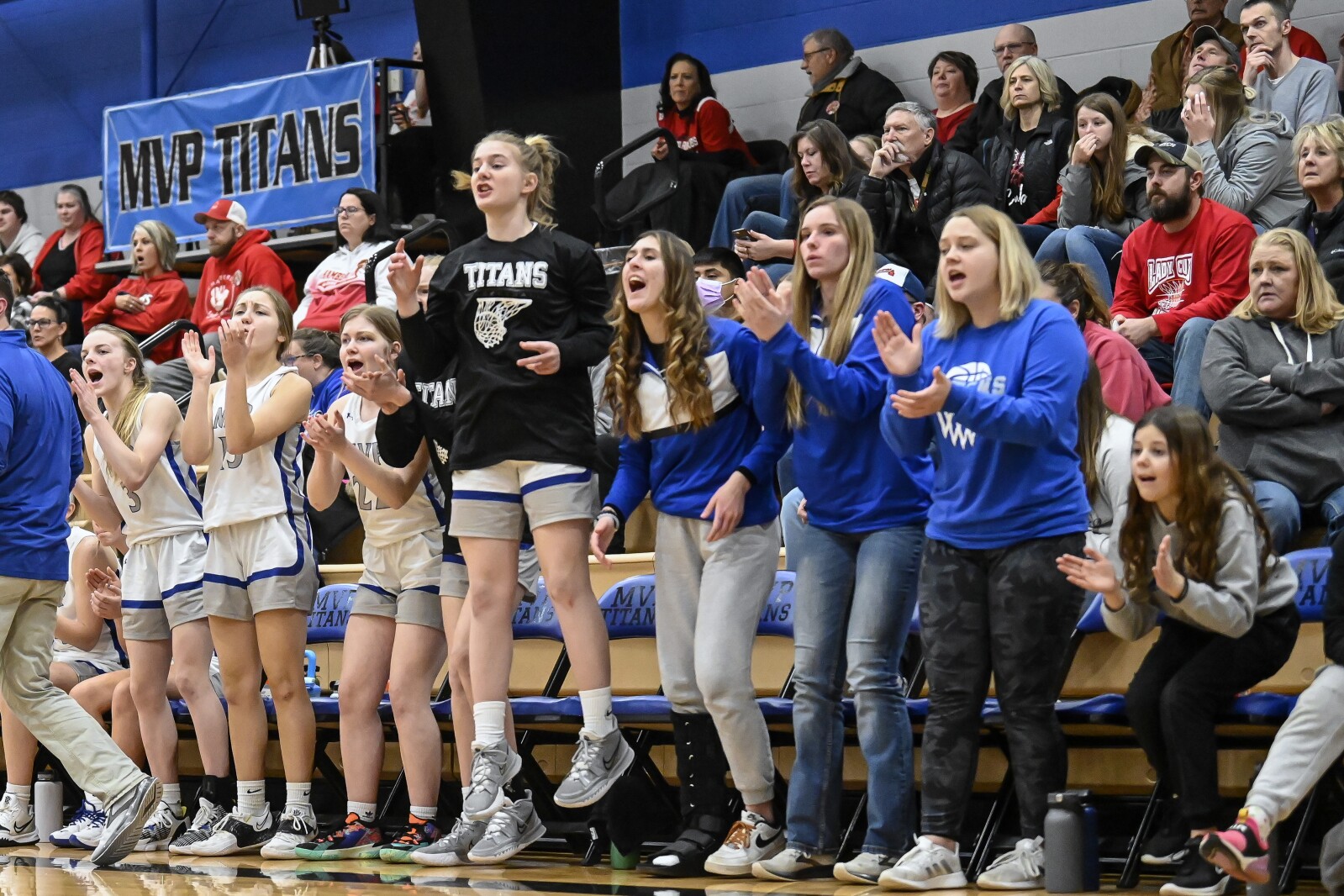 020522.S.DR.MVP-CUBS-GIRLS32.jpg