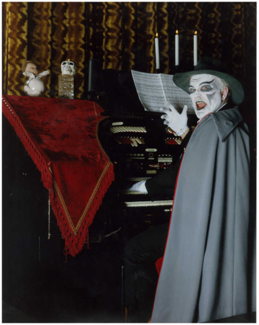 Madd Frank (Delray Dvoracek) no Mighty Wurlitzer do Fargo Theatre. Especial para o Fórum.