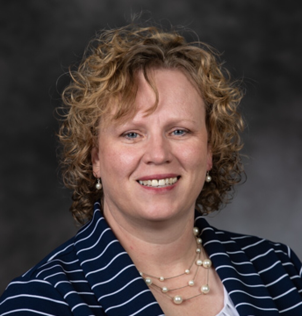 Sara Rendell UND professor named to hall of fame for athletic trainers - Grand Forks ...