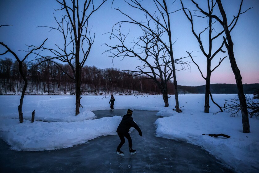 020221.N.RPB.ICE.SKATING.CHESTER.WOODS.06748.jpg