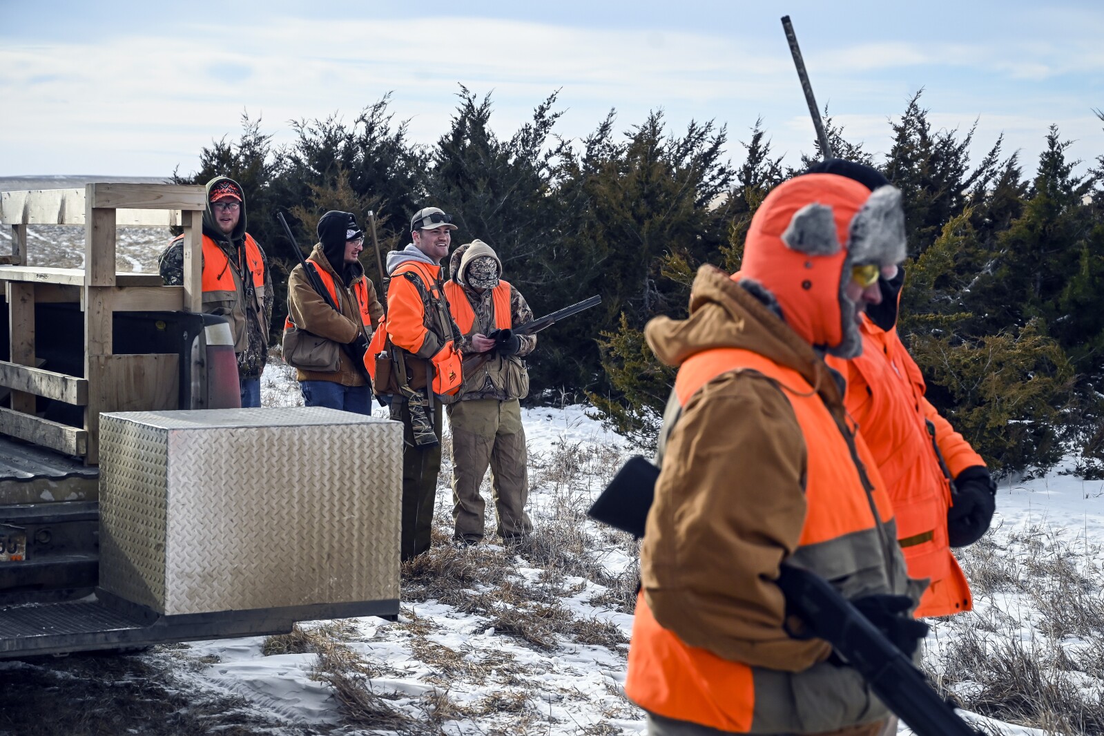 011222.N.DR.HUSKERHUNT25.jpg