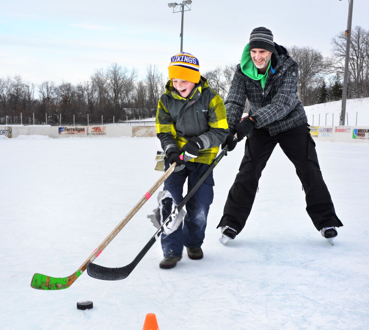 Youth, family ice skating day planned at new Discovery Middle School ...