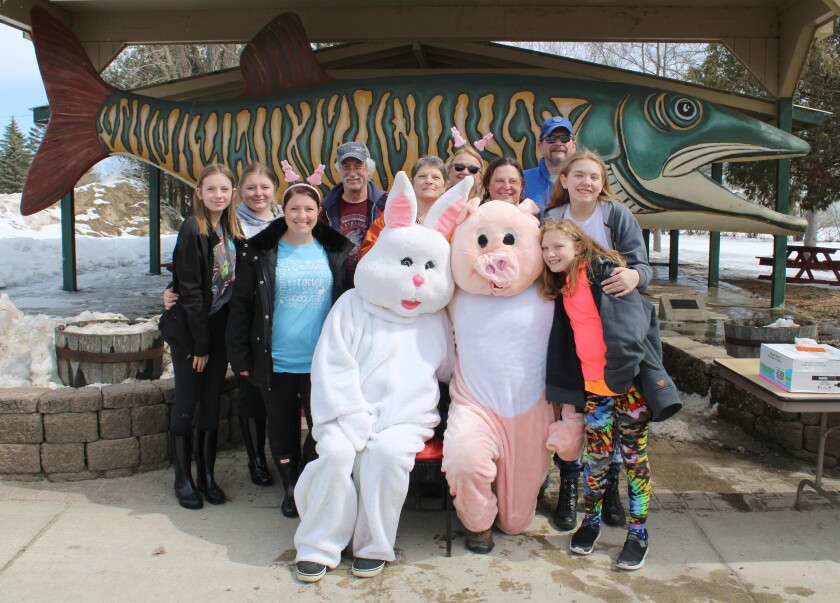 040922.N.PRE.NevisBunnyPigDeeryFamily.jpg
