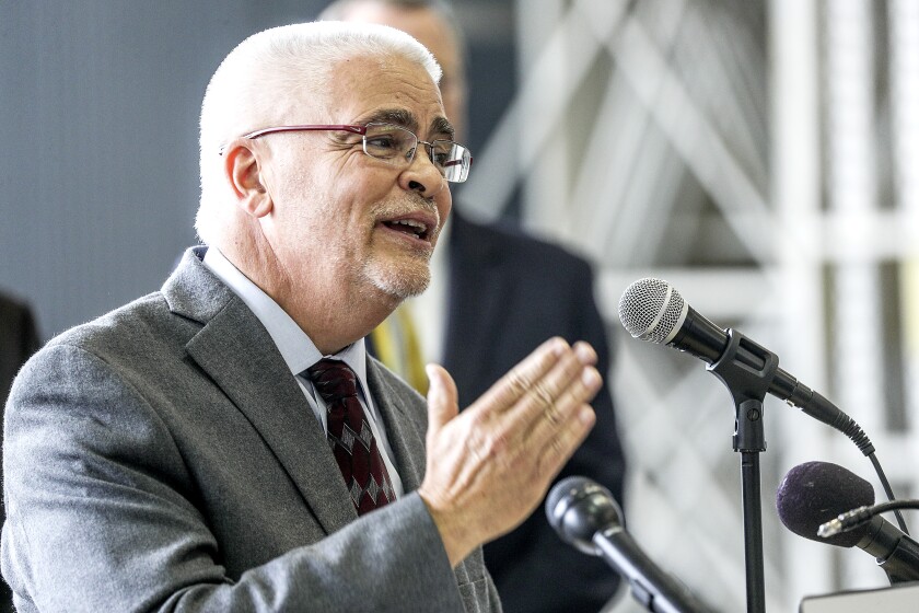 Bill King of Cirrus, speaks at LSC