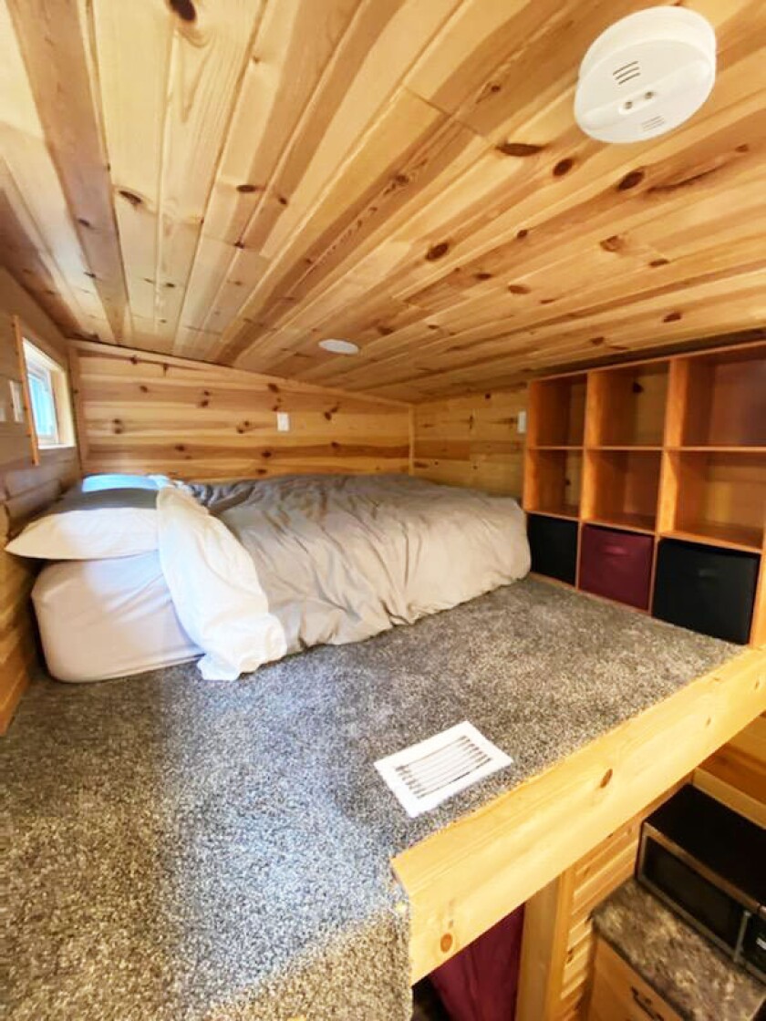 Interior 9663.jpg