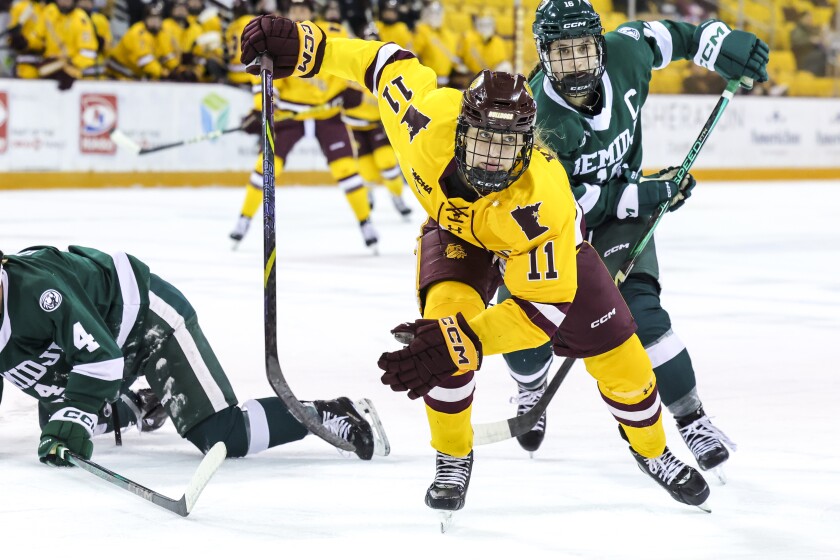 college women play ice hockey