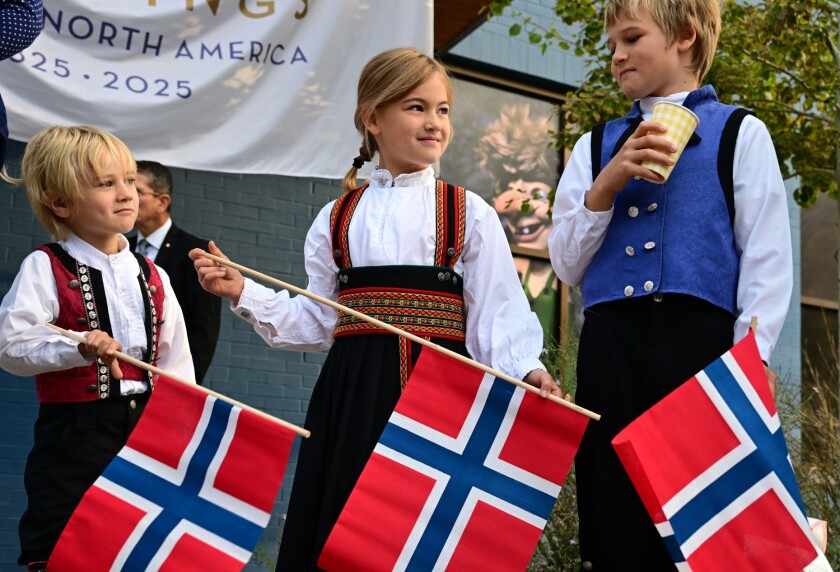 STP-L-NORWAY-1008-07.JPG