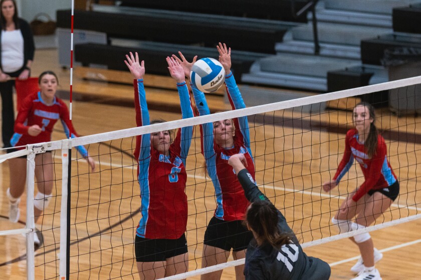 11-1-22PrepVolleyballBonHommevsKWL-1.jpg