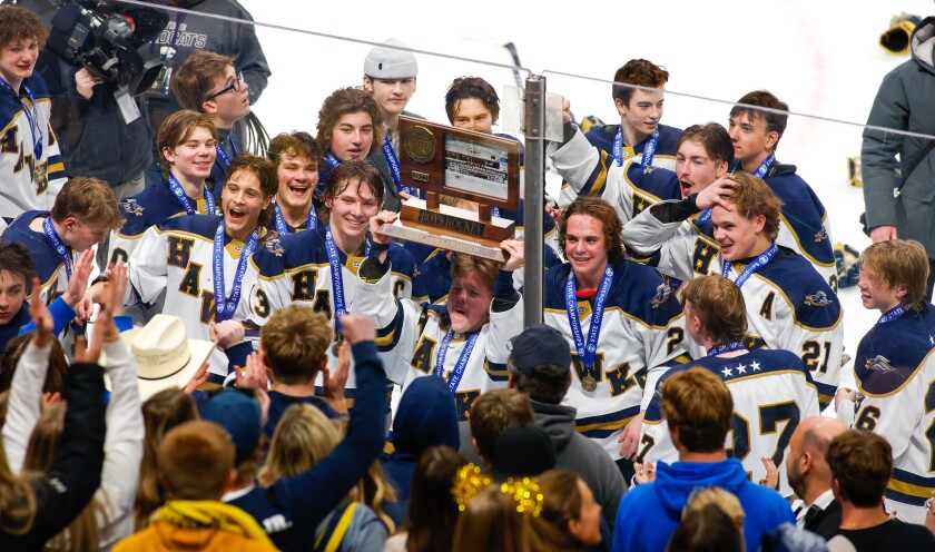 Warroad vs Hermantown_1535.jpg